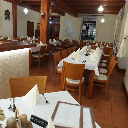 Pensión Country Steak Restaurant
