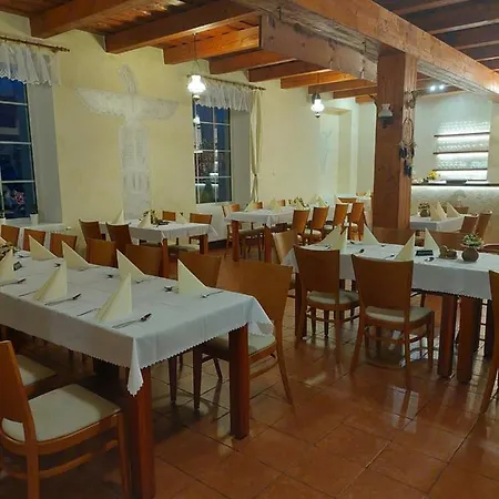 Country Steak Restaurant Πανσιόν 3*