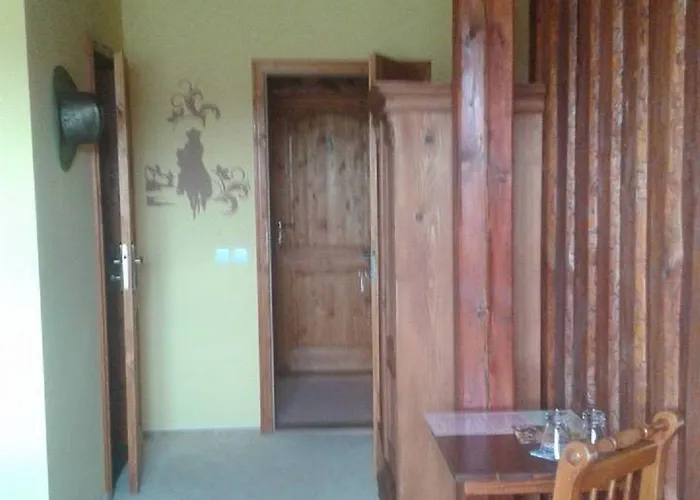 Country Steak Restaurant בית הארחה 3*