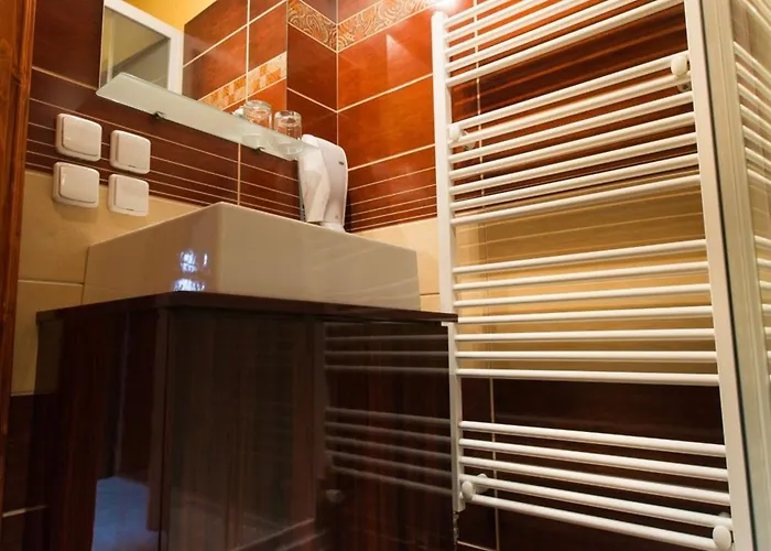 Country Steak Restaurant בית הארחה 3*